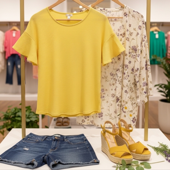 Top - Picture 3 of 13